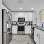 Grandview East 1601 - Azure Paradise